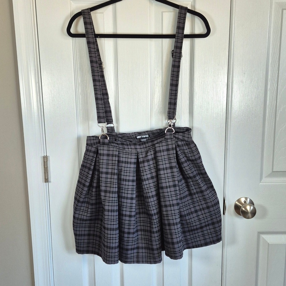 Hot Topic suspender skirt‎ mini pleated black gray plaid size small